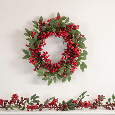 Lush Berry and Leaf Artificial Christmas Wreath, 18-Inch, Unlit